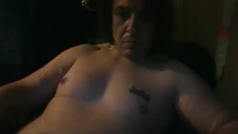hubbyandwifeyy69 online show from May 7, 7:48 am