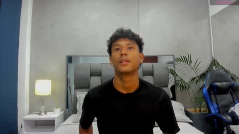 Snapshot of hudson_beasley chatting on October 20, 11:59 am Hudson Beasley online show from October 20, 11:59 am