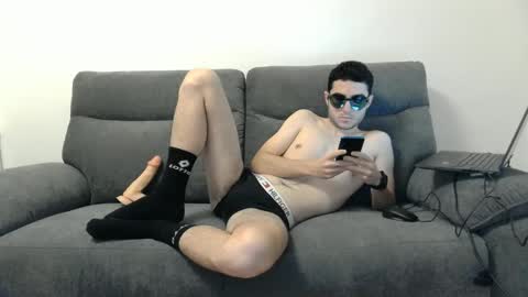 Little buddy  online show from January 15, 10:46 pm