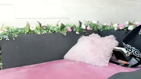 Erin online show from June 15, 4:26 am