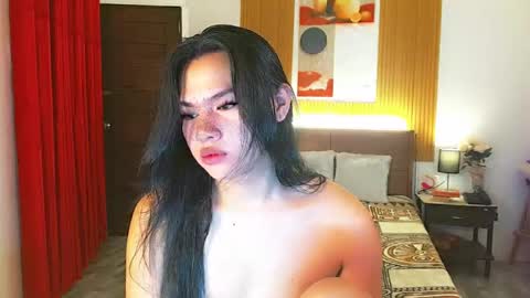 nathalie online show from November 16, 10:17 am