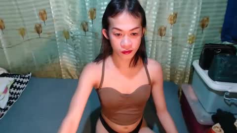 hugecockanna online show from June 3, 7:22 am