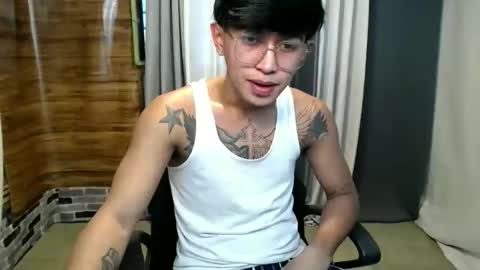 hugecockchristian online show from October 3, 8:44 am