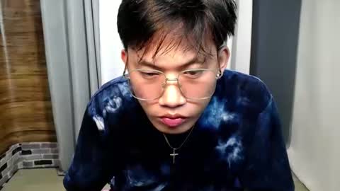 hugecockjames09 online show from October 8, 11:16 am