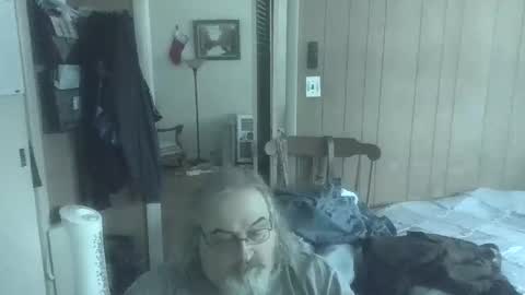 lonely huggy bear online show from February 6, 6:43 pm