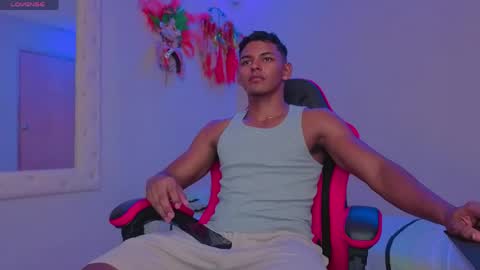 Hugo Cano online show from April 12, 1:53 am