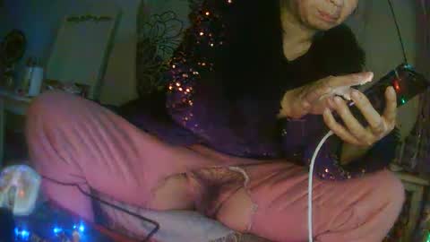 hujiajia520321431 online show from March 7, 11:27 pm