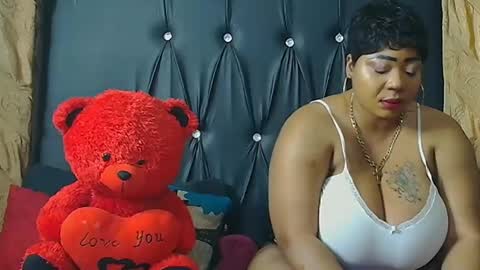 humongoustitss500929 online show from October 8, 6:25 pm