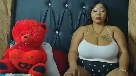 humongoustitss500929 online show from October 18, 6:34 pm