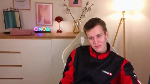 Hunter steele online show from October 10, 2:56 pm