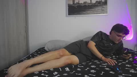 hun_damer online show from October 10, 2:17 am