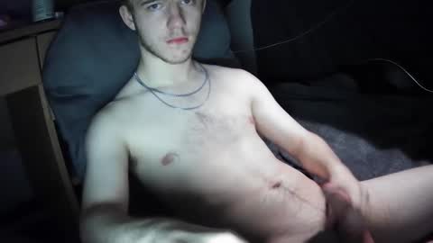 HungCollegeStud online show from April 17, 3:31 am