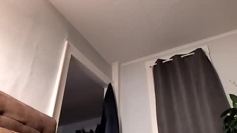 hungitalian40 online show from October 20, 5:12 am