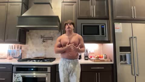 hungkingg22 online show from May 9, 1:39 pm