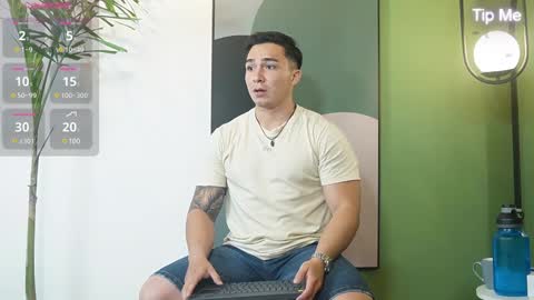 hunk_ryan online show from February 11, 12:47 pm