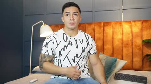 hunk_ryan online show from February 6, 12:48 pm