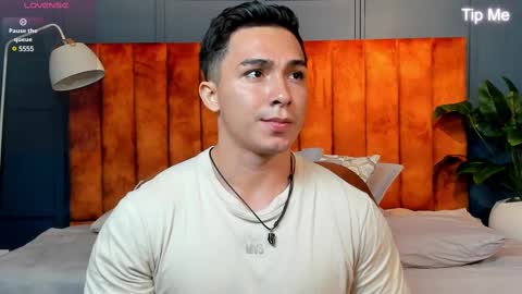 hunk_ryan online show from February 11, 3:51 pm