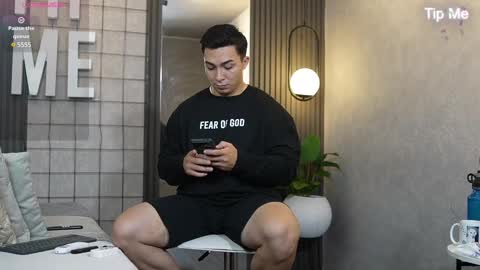 hunk_ryan online show from March 3, 12:17 pm