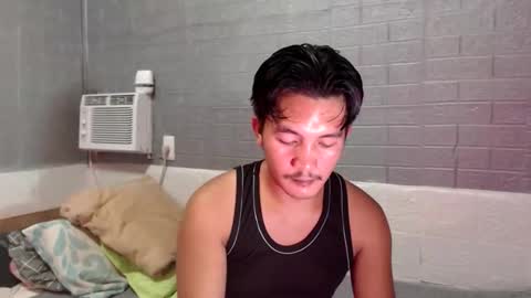 hunkylloyd online show from April 17, 2:41 pm