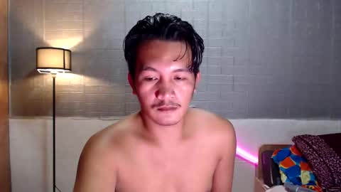 hunkylloyd online show from March 9, 3:44 am