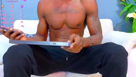 Hunter  online show from October 14, 7:28 pm