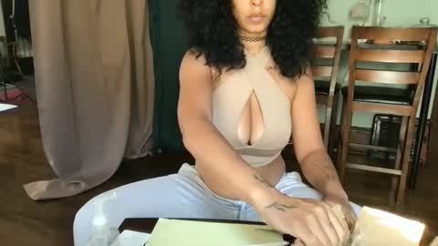 Goddess Hunyy online show from September 24, 5:41 pm