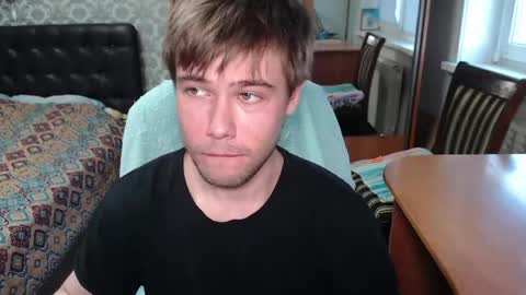 Tom online show from May 3, 12:55 pm