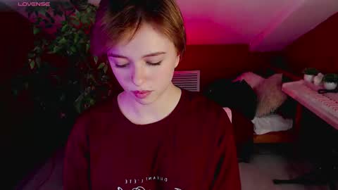 Julia online show from October 10, 9:08 pm