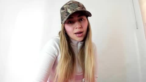 Hyun Joo online show from September 19, 6:55 pm