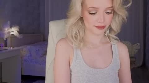 Joselle online show from March 27, 12:27 am