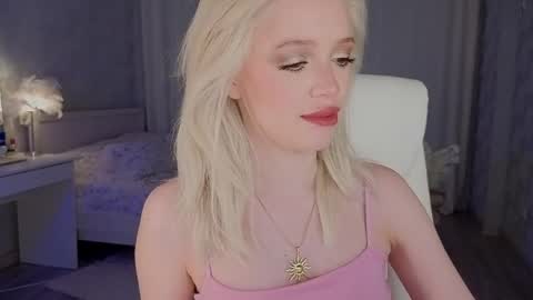 Joselle online show from March 2, 3:22 am