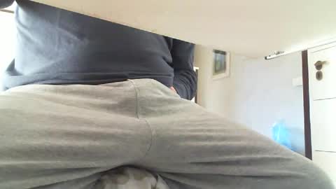 i_am_curious_ online show from March 28, 9:43 am