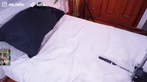 Lucy online show from November 12, 11:01 am