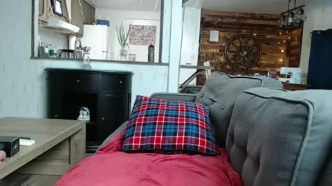 ShortStuff online show from February 2, 9:13 pm