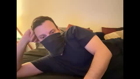 i o ro online show from December 23, 9:05 am