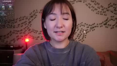 Meg  online show from December 3, 6:14 am