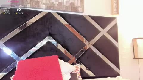 Charlotte online show from November 6, 9:40 pm