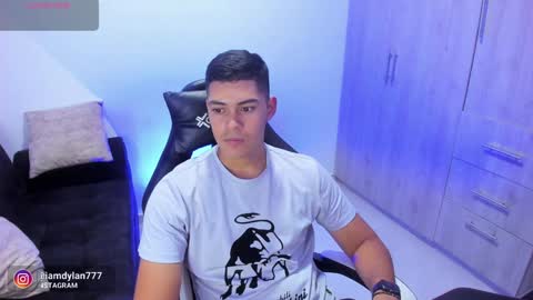 Dylan  independent model  online show from February 2, 6:47 am