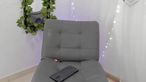 pamela online show from January 25, 3:30 am