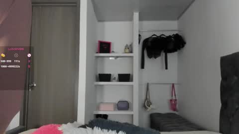    online show from October 9, 7:52 pm