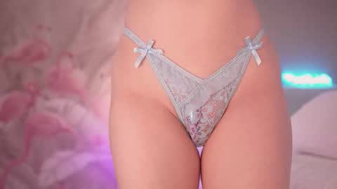 Nina  online show from February 18, 5:57 pm