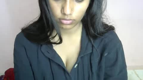 iamHotTaara online show from February 27, 11:17 am