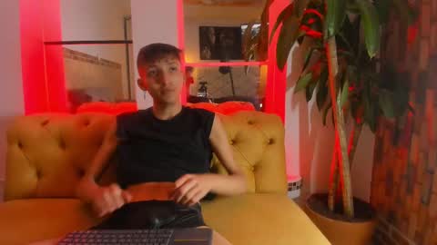 Thiago online show from January 7, 3:35 am