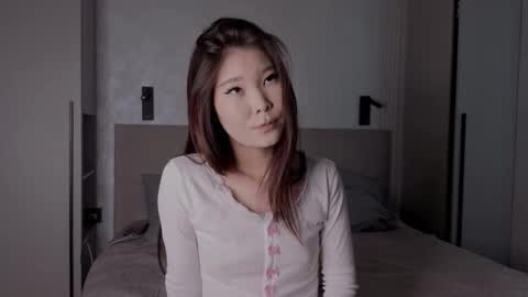 iamyuki_ online show from October 5, 2:42 am