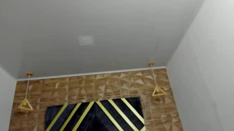 IAN CASTILLO online show from March 27, 11:11 am