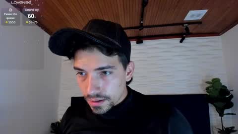 Ian Davis online show from February 19, 2:33 am