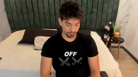 Ian Davis online show from February 17, 8:16 pm