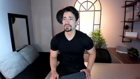 Ian Davis online show from October 29, 12:40 pm