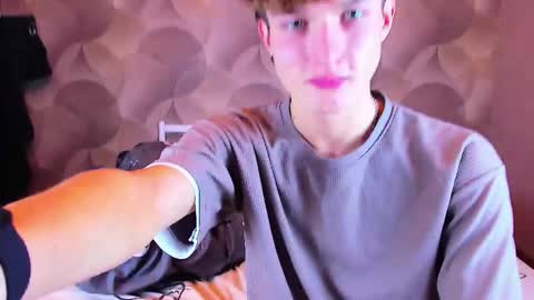 Ian Flor online show from November 29, 3:41 pm