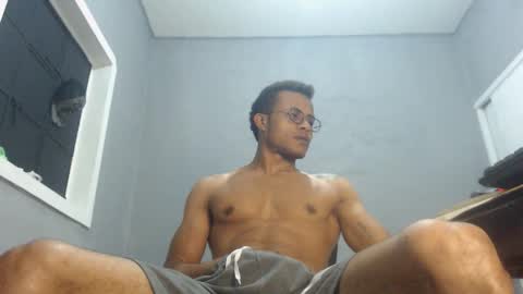 ian_tuner online show from December 31, 3:23 am